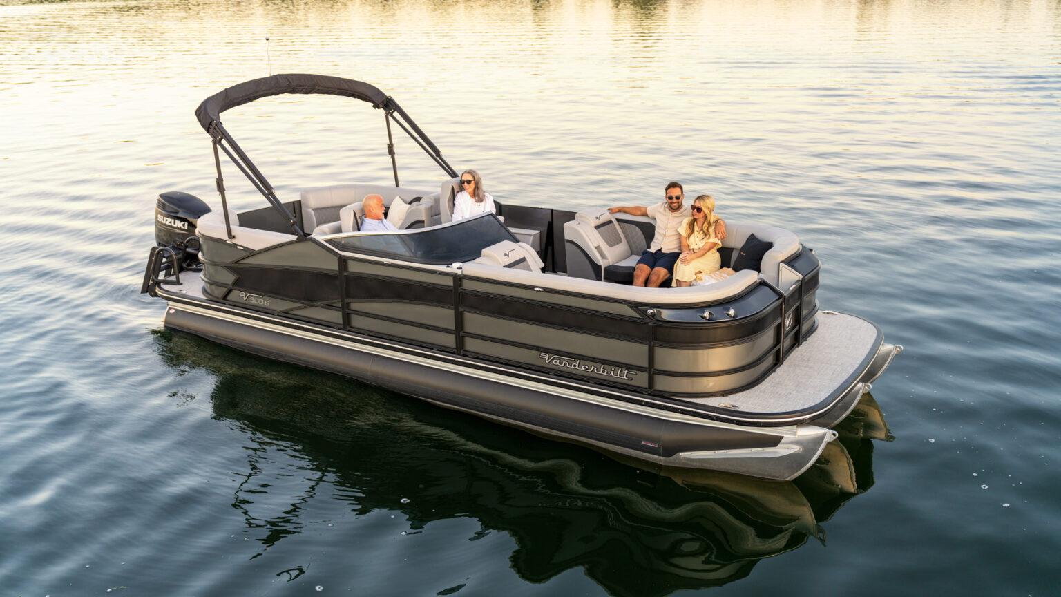 V25 QS  /  V Class ultra-luxury pontoon with wrap-around windshield and spacious deck